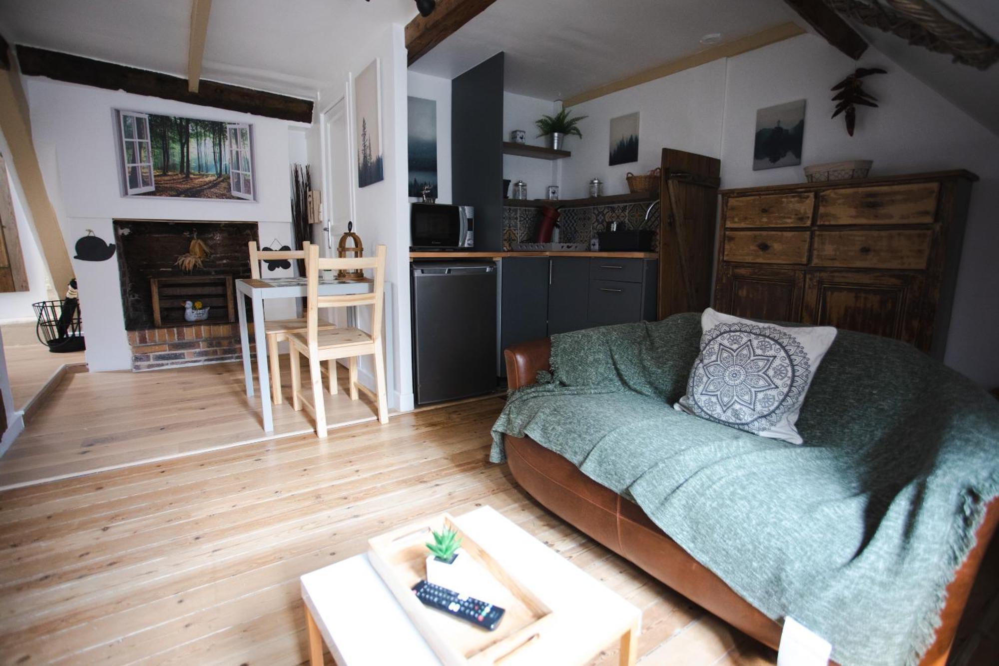 La Villa Au Petit Bonheur Honfleur Exterior foto
